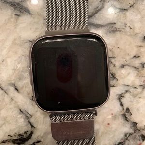 Fitbit Versa 2
